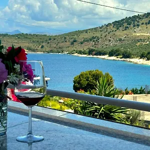 Full Moon Appartement Ksamil